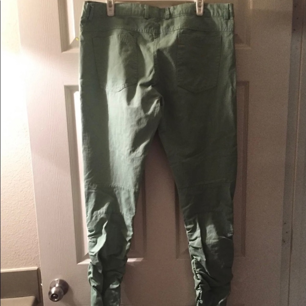 Mens American Stitch pants size XL...NWT